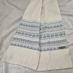 Columbia Scarf Cozy / Warm